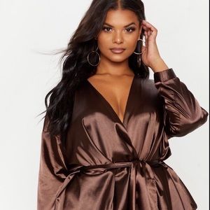 Plus ⚜️ Chocolate Brown Satin Toe Waist Blouse